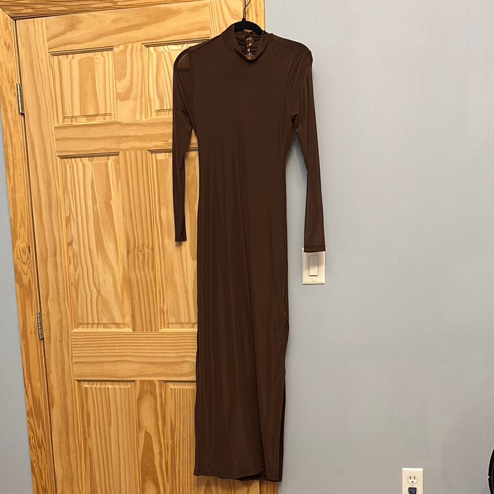 Elegant Brown Long Sleeve Dress